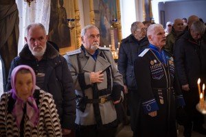 Архиепископ Феофилакт совершил литургию в казачьем храме поселка Горячеводский