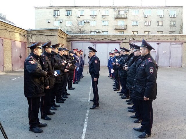 Казаки и полицейские провели первое совместное патрулирование на улицах Ровеньков