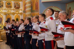 Участники казачьего форума помолились за литургией в Нальчике